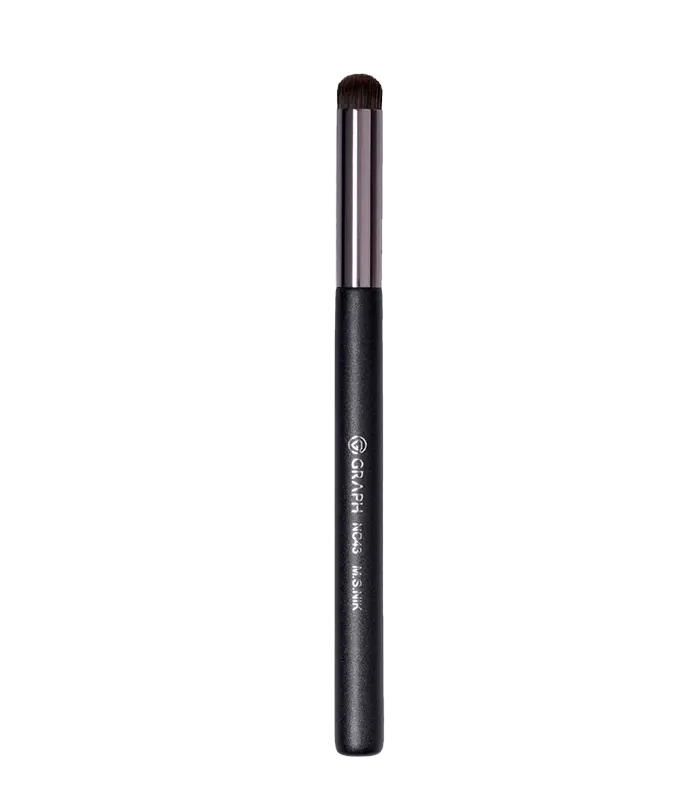 graph-nc45-detail-eyeshadow-brush